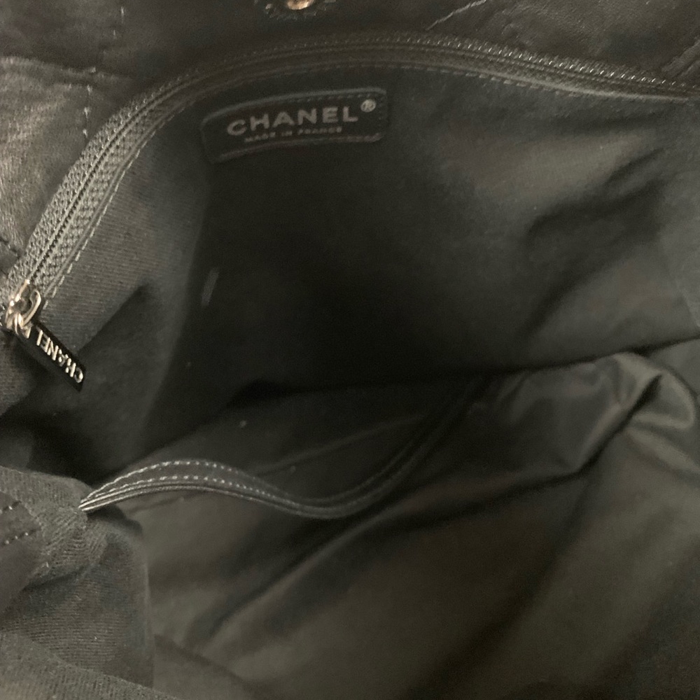 Authentic Chanel Ultimate Soft Quilted Hobo - Picture 8 of 8